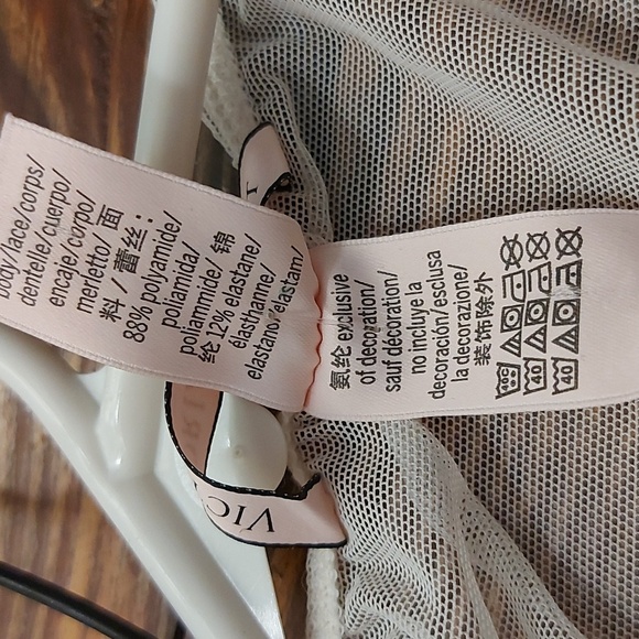 Victorias Secret Lace Teddy/ Bodysuit/ Sz S/ White/ Floral/ Sheer/ Sexy/ NWOT - Picture 6 of 6